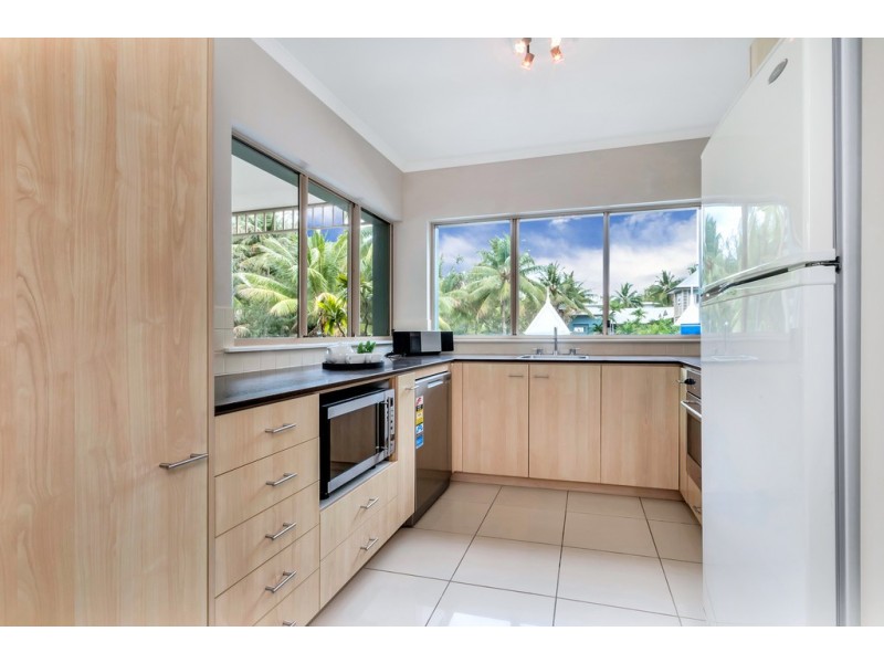 731/49-63 Williams Esplanade, Palm Cove QLD 4879