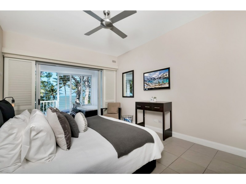 11/123-127 Williams Esplanade, Palm Cove QLD 4879