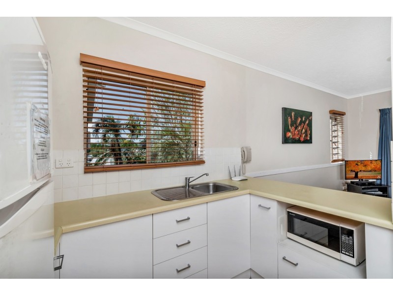 20/129 Oleander Street, Holloways Beach QLD 4878