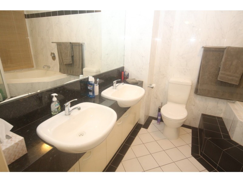 3/2-4 Deauville Close, Yorkeys Knob QLD 4878