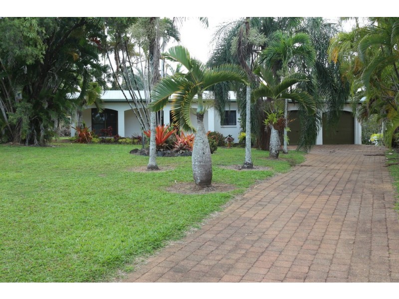 16 Boroko Cl, Trinity Beach QLD 4879