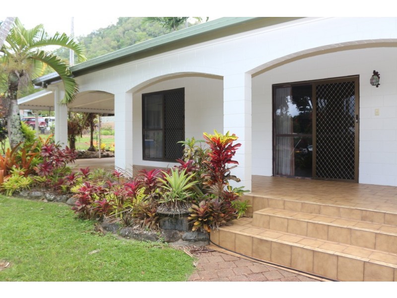 16 Boroko Cl, Trinity Beach QLD 4879