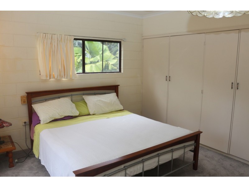 16 Boroko Cl, Trinity Beach QLD 4879