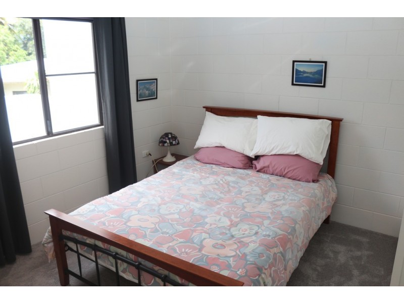 16 Boroko Cl, Trinity Beach QLD 4879