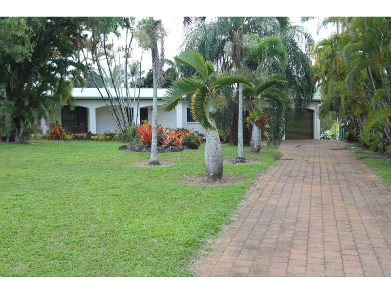 16 Boroko Cl, Trinity Beach QLD 4879