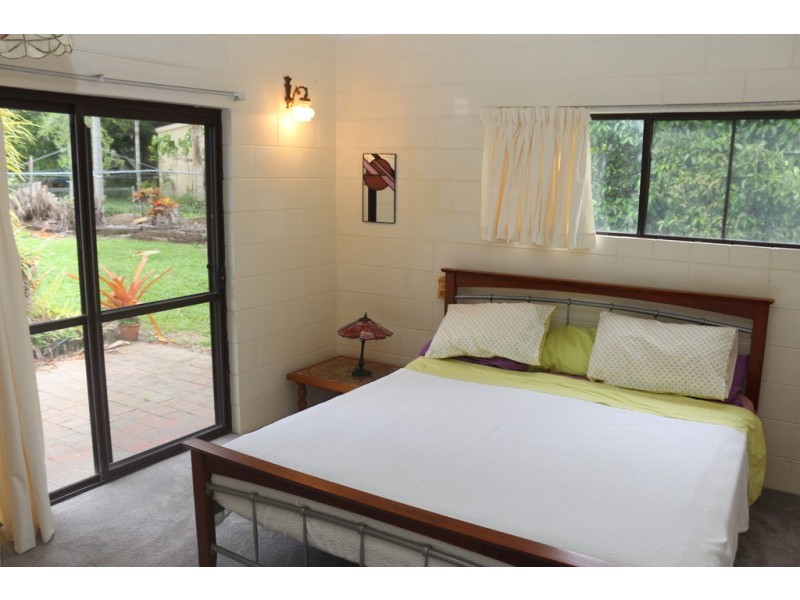 16 Boroko Cl, Trinity Beach QLD 4879