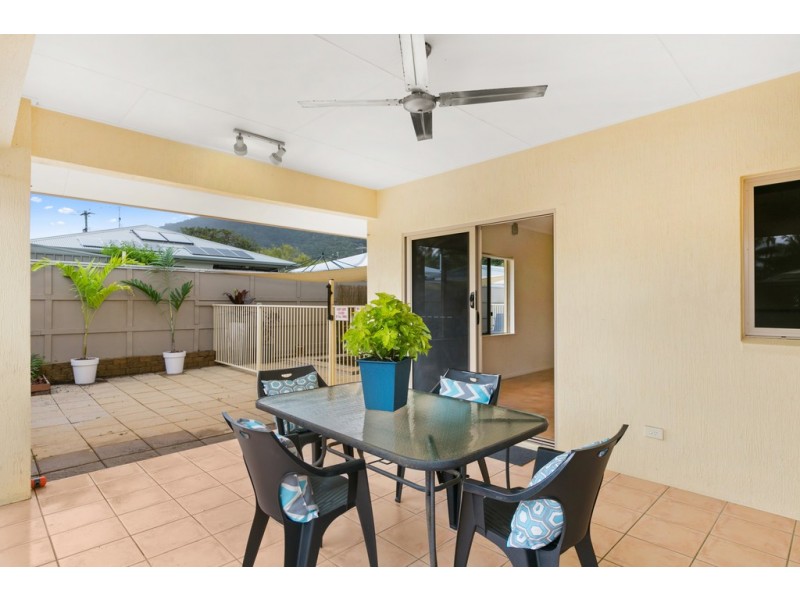 2/59 Terebra Street, Palm Cove QLD 4879
