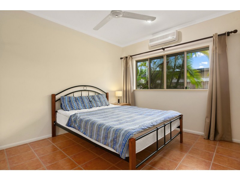 2/59 Terebra Street, Palm Cove QLD 4879