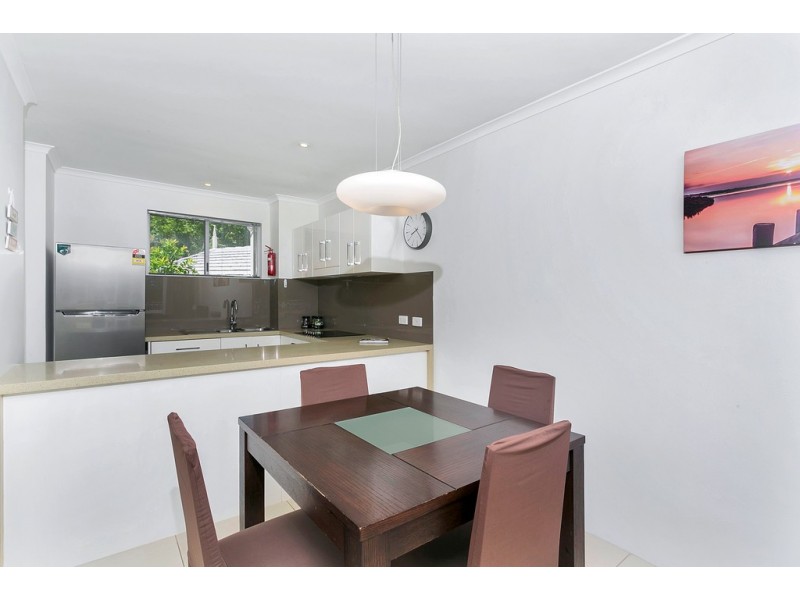 203 Coral Coast Drive, Palm Cove QLD 4879