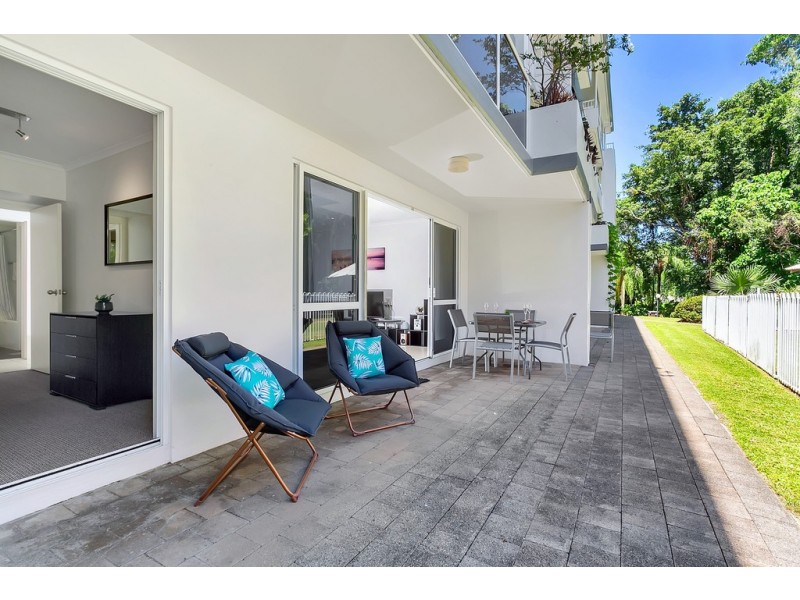 203 Coral Coast Drive, Palm Cove QLD 4879