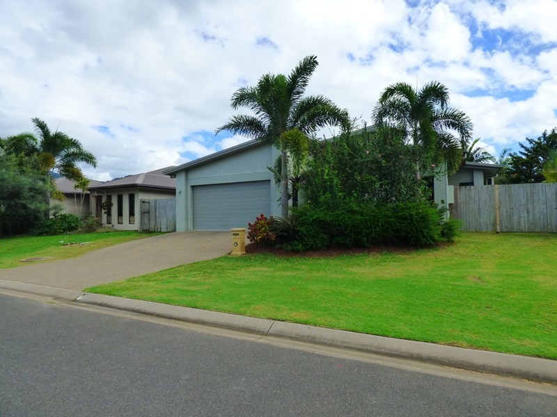 13 Liontown Way, Trinity Park QLD 4879