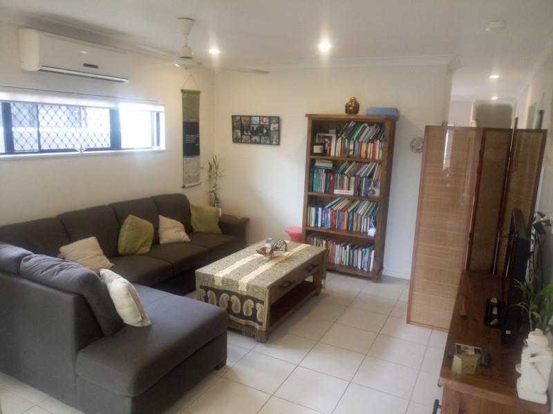 11 Flagstone Terrace, Smithfield QLD 4878