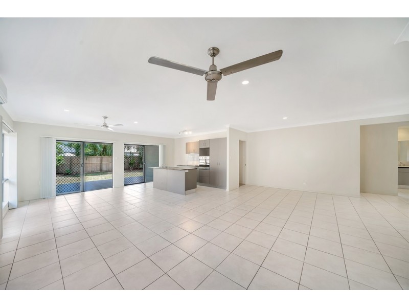 23 Moojeeba Way, Trinity Park QLD 4879