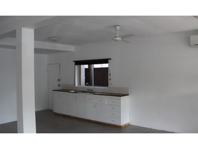 180 Mcmanus Street, Whitfield QLD 4870