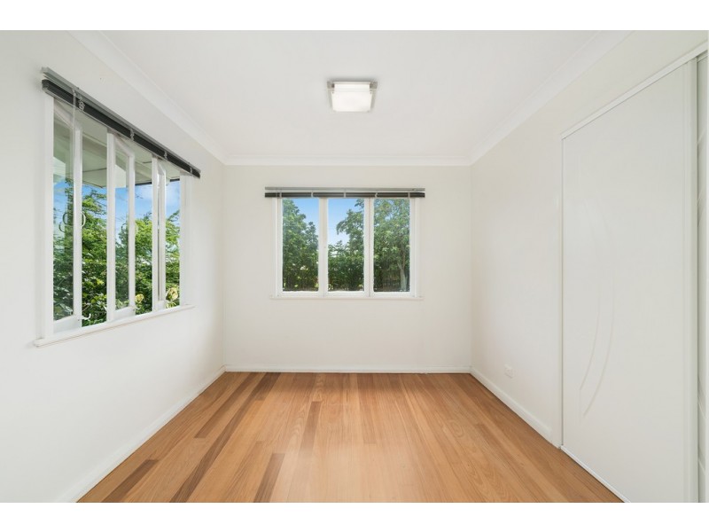 161 Mann Street, Westcourt QLD 4870