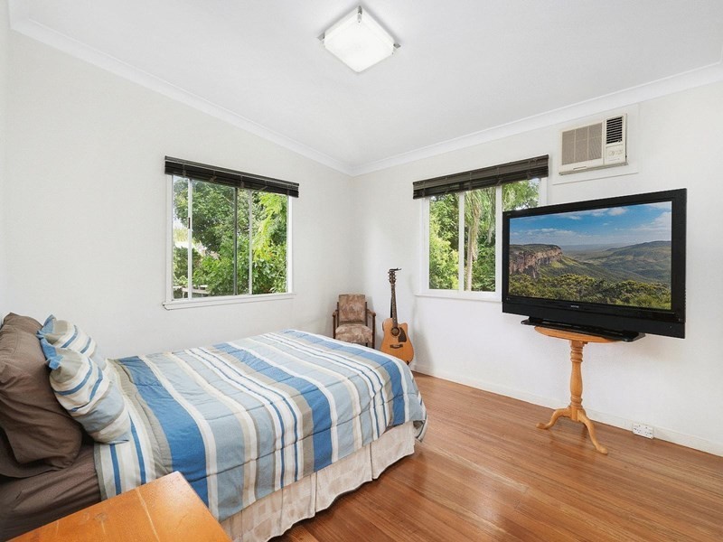 161 Mann Street, Westcourt QLD 4870