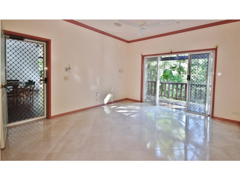 2 Bangalow Place, Kuranda QLD 4881