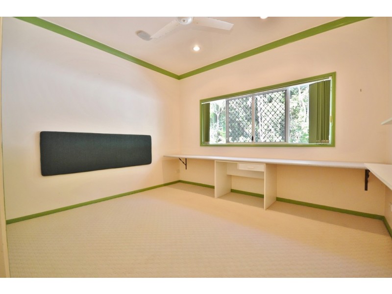 2 Bangalow Place, Kuranda QLD 4881
