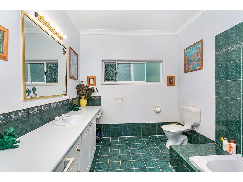 2 Bangalow Place, Kuranda QLD 4881