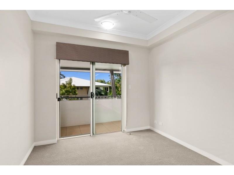 9/1804 Captain Cook Highway, Clifton Beach QLD 4879