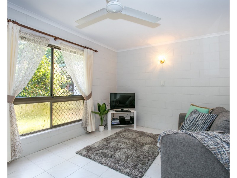 1/36-38 Mimosa Street, Holloways Beach QLD 4878