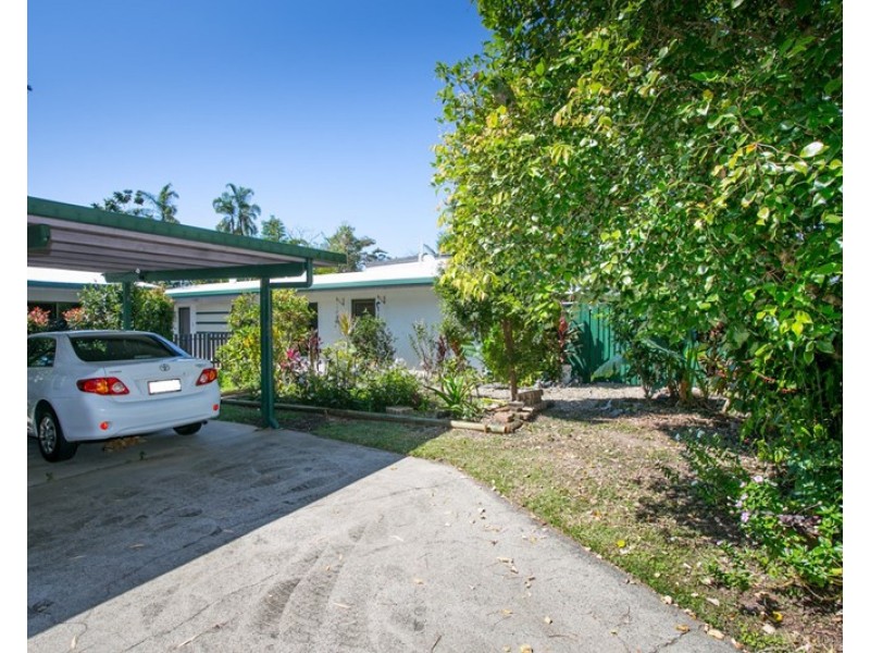 1/36-38 Mimosa Street, Holloways Beach QLD 4878