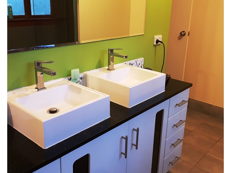 2 Rosewood Drive, Kuranda QLD 4881