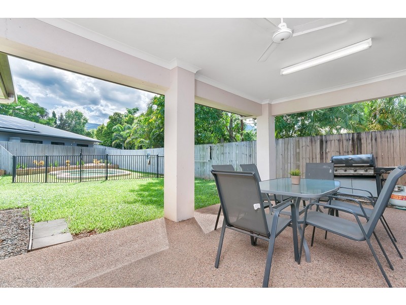16 Milko Close, Brinsmead QLD 4870