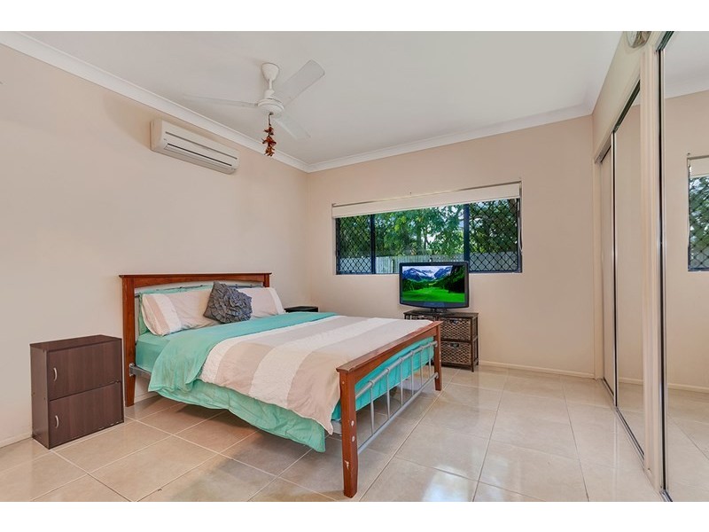 16 Milko Close, Brinsmead QLD 4870