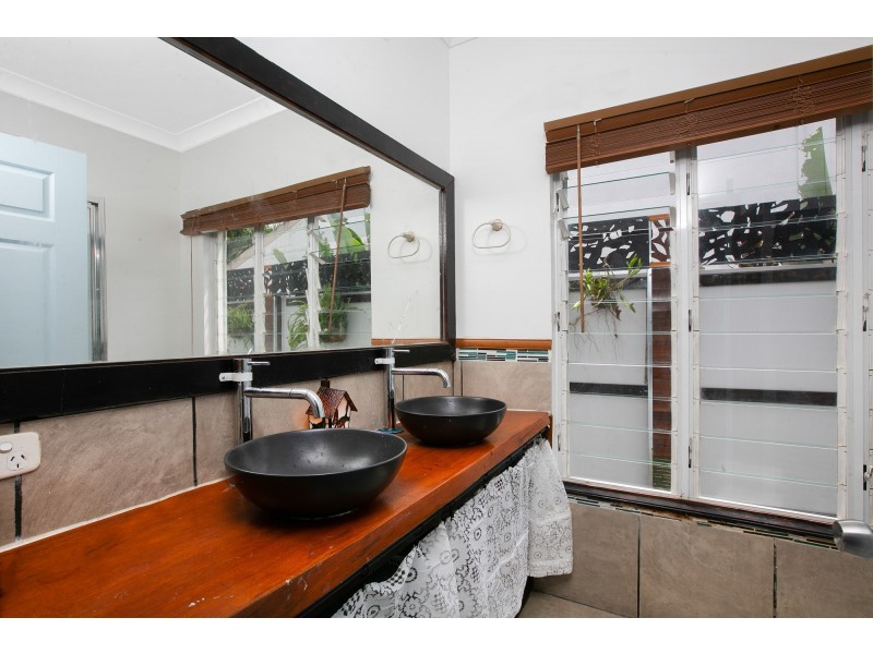 15 MacAlister Place, Smithfield QLD 4878