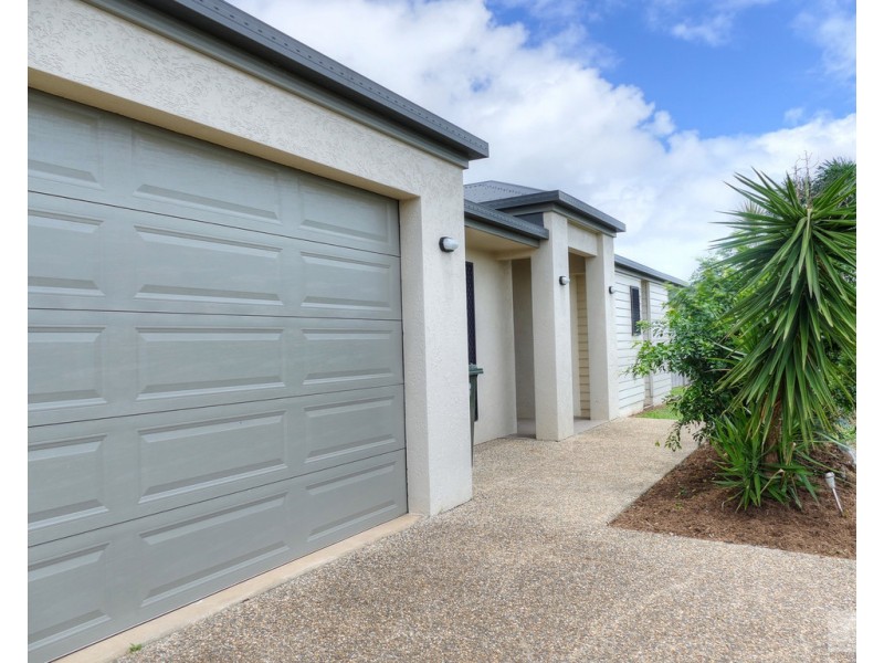 33 Carter Close, Smithfield QLD 4878