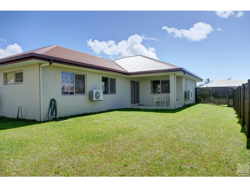 3 Thornborough Circuit, Smithfield QLD 4878