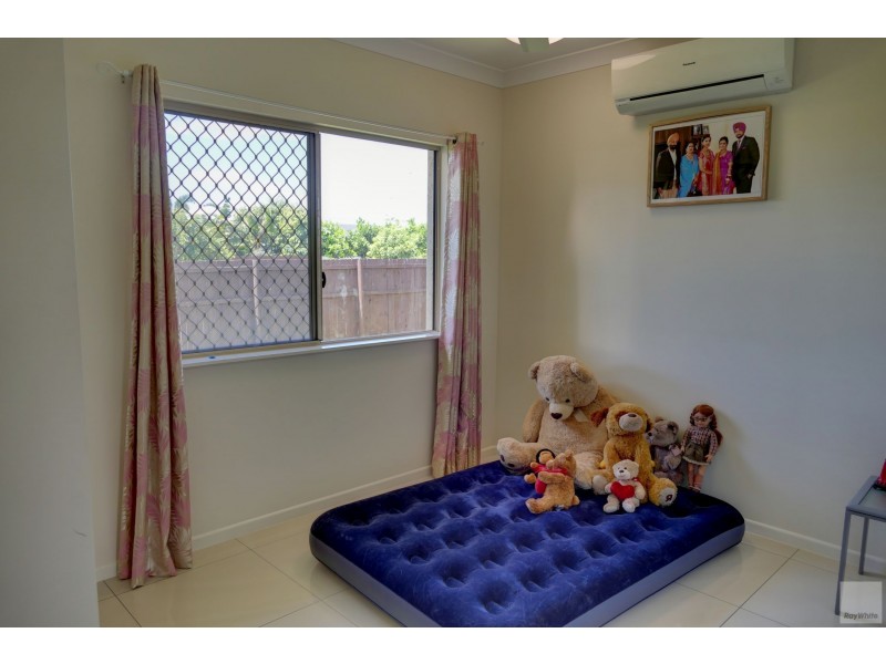 3 Thornborough Circuit, Smithfield QLD 4878