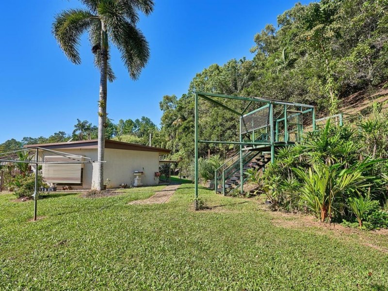 5-7 (House) Knight Road, Smithfield QLD 4878