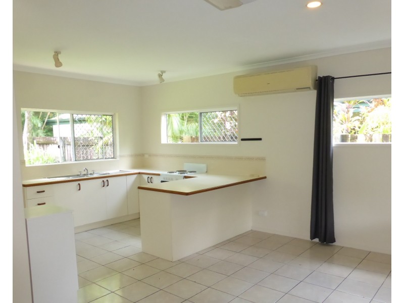 22 Lamb Street, Smithfield QLD 4878