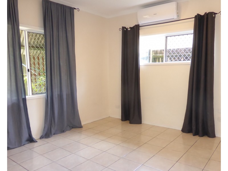 22 Lamb Street, Smithfield QLD 4878