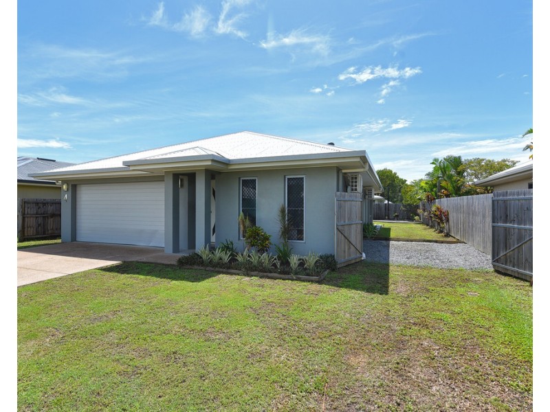 4 Byerstown Link, Trinity Park QLD 4879