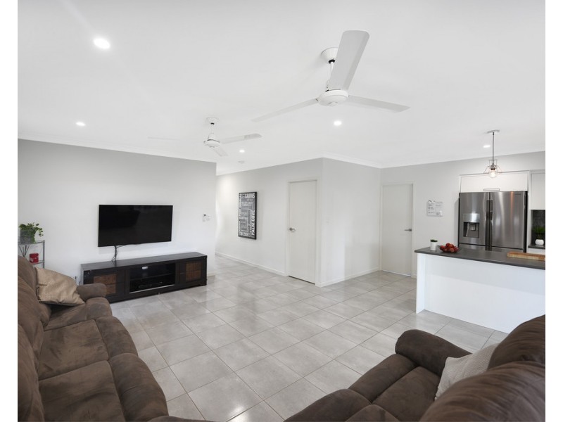 4 Byerstown Link, Trinity Park QLD 4879