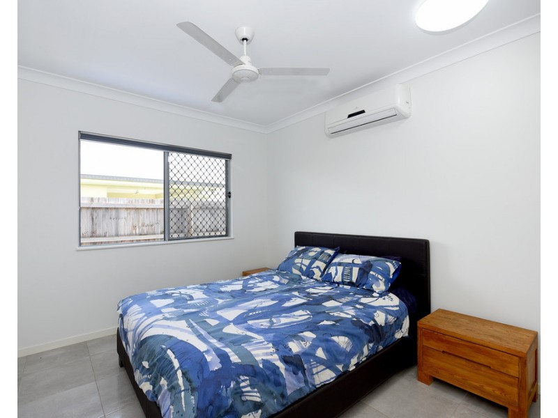 4 Byerstown Link, Trinity Park QLD 4879
