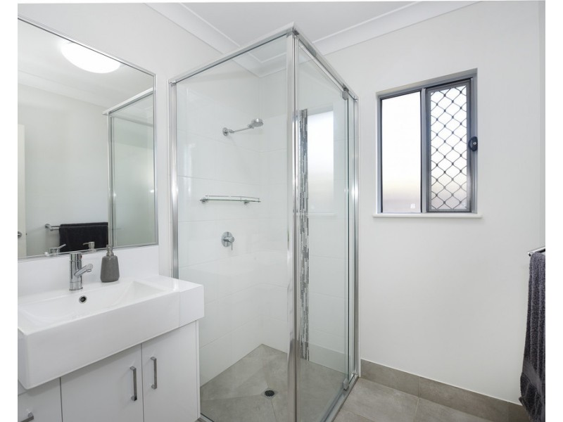 4 Byerstown Link, Trinity Park QLD 4879