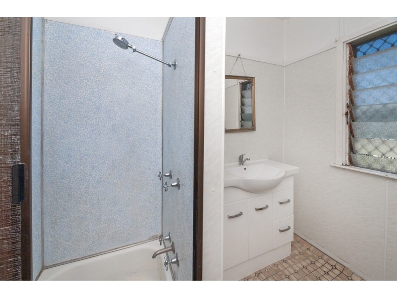 18 Downing Street, Earlville QLD 4870