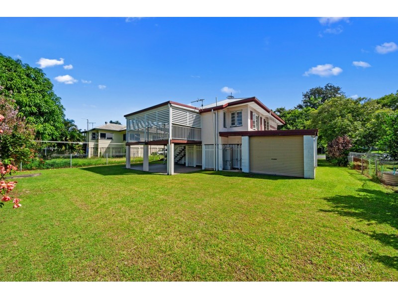 18 Downing Street, Earlville QLD 4870