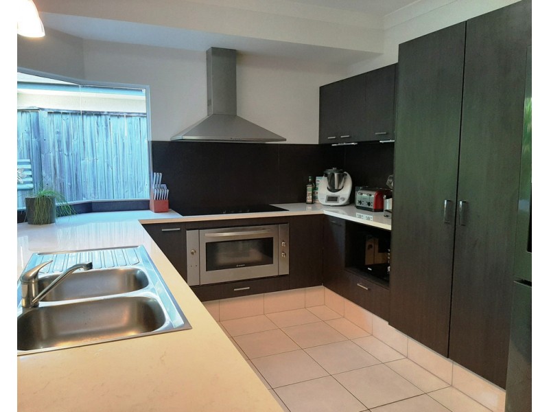 5 Brookville Gardens, Smithfield QLD 4878