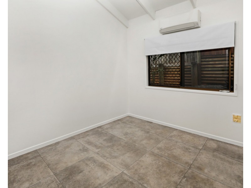 6 Darkin Close, Smithfield QLD 4878