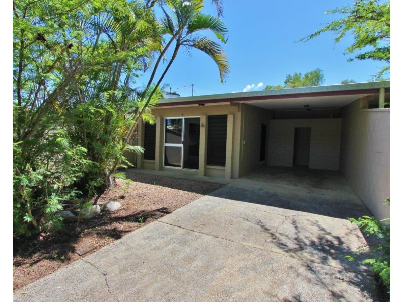 2/23-25 Mimosa Street, Holloways Beach QLD 4878