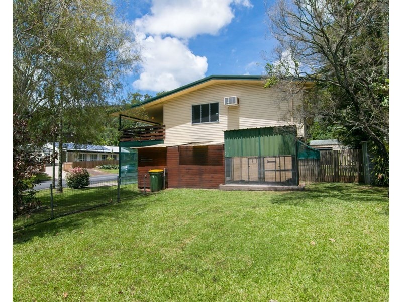 26 Knight Road, Smithfield QLD 4878