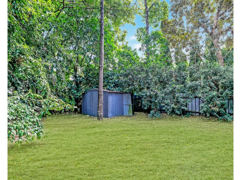 11 Macnamara Street, Manunda QLD 4870