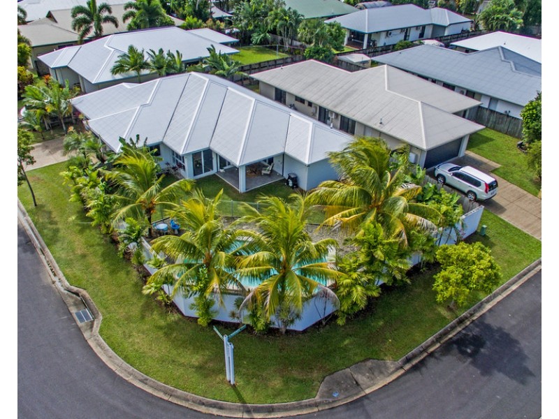 10 Murrinda Gardens, Trinity Park QLD 4879