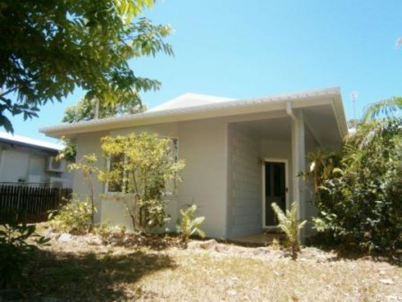 12 SIDLAW STREET, Smithfield QLD 4878