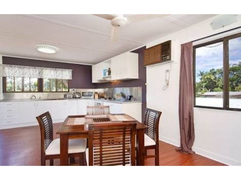 7 Fairway Street, Yorkeys Knob QLD 4878